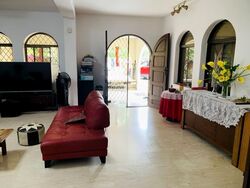 Sennett Estate (D13), Terrace #612528201